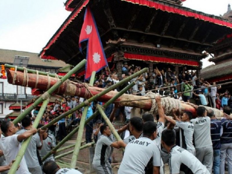 भक्तपुरमा यमःद्यो ठड्याउँदै इन्द्रजात्रा आजदेखि सुरु